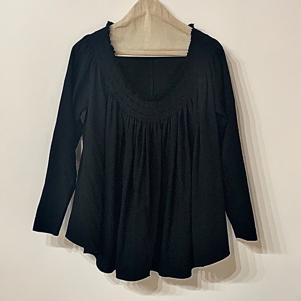 Gary Graham Voluminous Top with Smocked Collar!